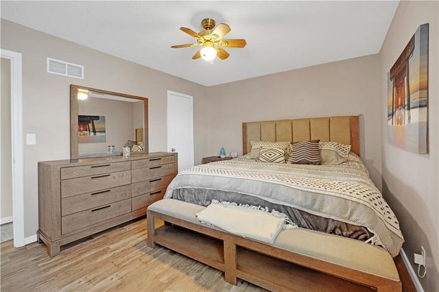 109 SE 421st Road, Warrensburg, MO 64093