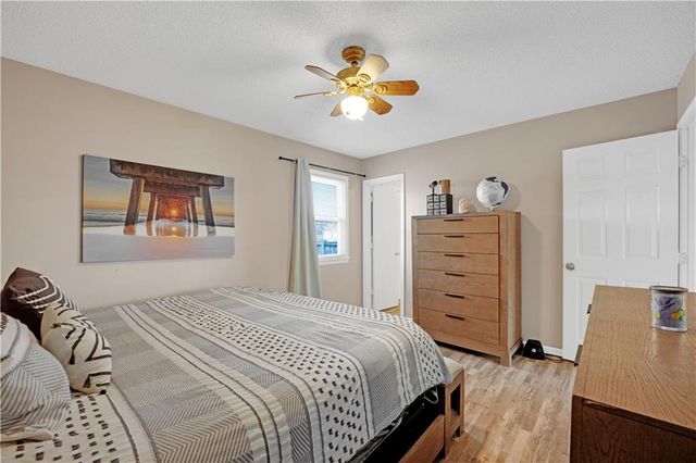 109 SE 421st Road, Warrensburg, MO 64093