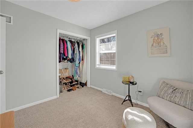 109 SE 421st Road, Warrensburg, MO 64093