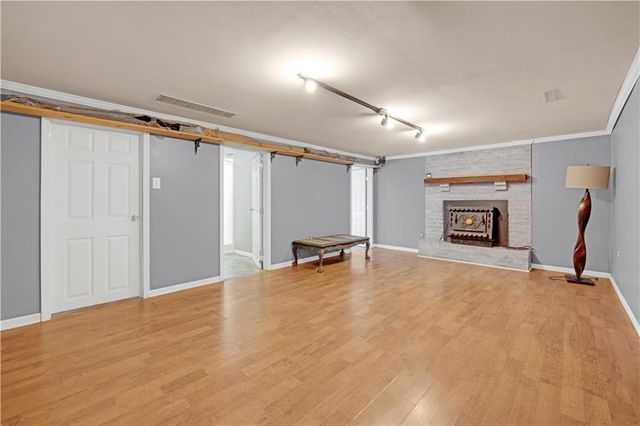 109 SE 421st Road, Warrensburg, MO 64093