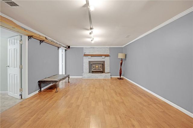 109 SE 421st Road, Warrensburg, MO 64093