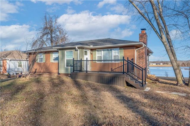 109 SE 421st Road, Warrensburg, MO 64093