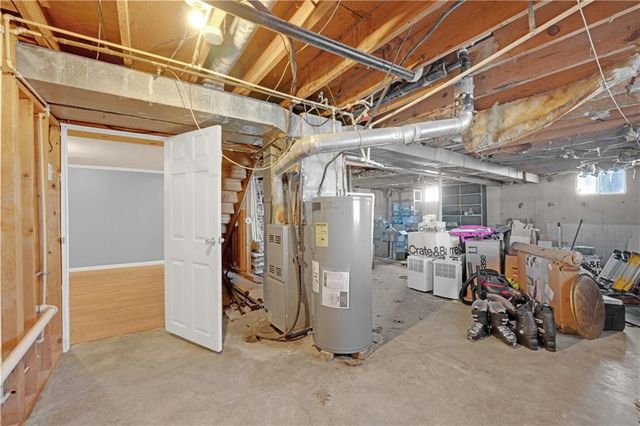 109 SE 421st Road, Warrensburg, MO 64093