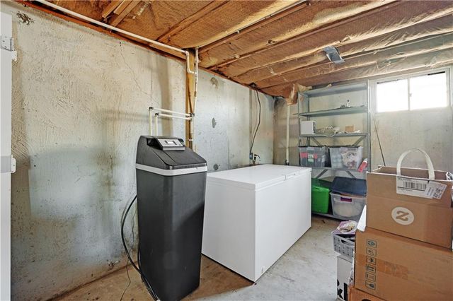 109 SE 421st Road, Warrensburg, MO 64093