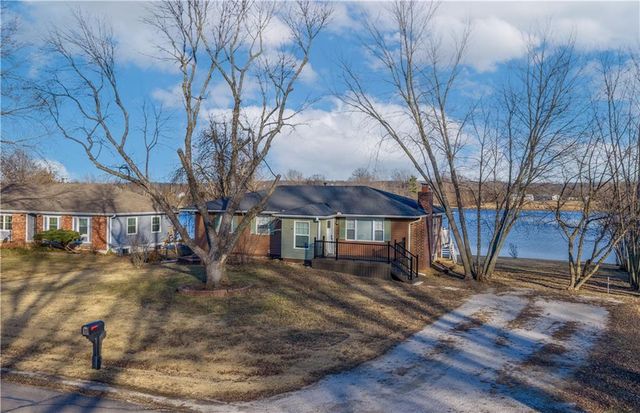 109 SE 421st Road, Warrensburg, MO 64093