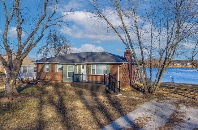 109 SE 421st Road, Warrensburg, MO 64093