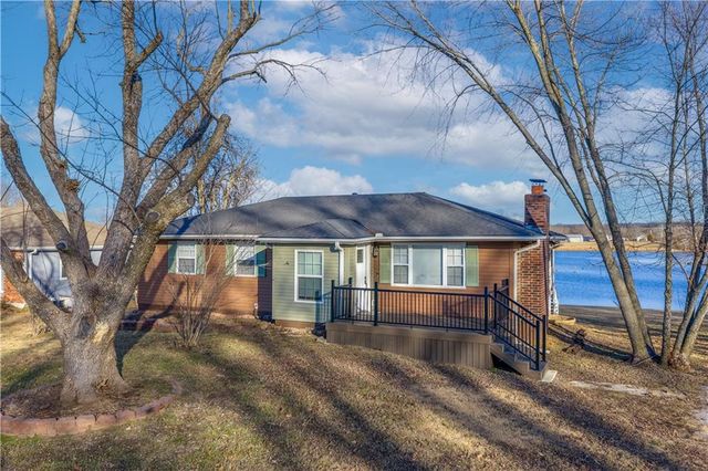 109 SE 421st Road, Warrensburg, MO 64093