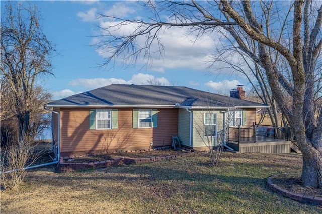109 SE 421st Road, Warrensburg, MO 64093