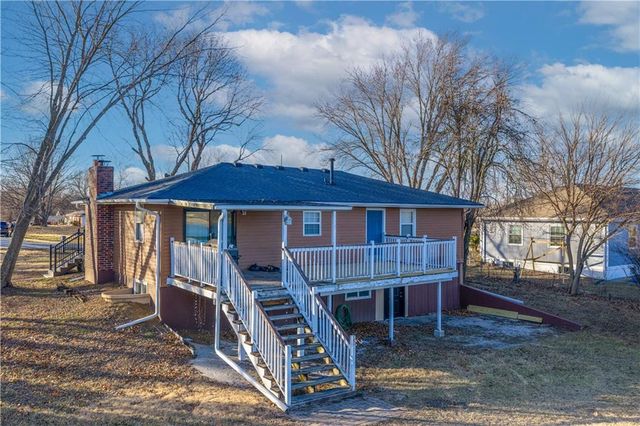 109 SE 421st Road, Warrensburg, MO 64093