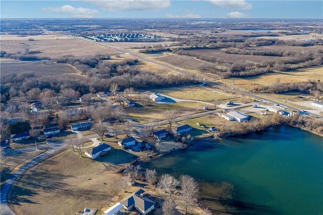 109 SE 421st Road, Warrensburg, MO 64093