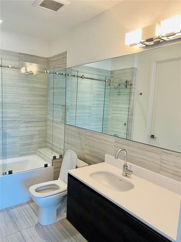 301 Altara Avenue 210, Coral Gables, FL 33146