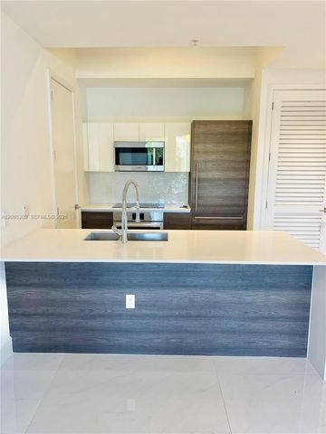 301 Altara Avenue 210, Coral Gables, FL 33146