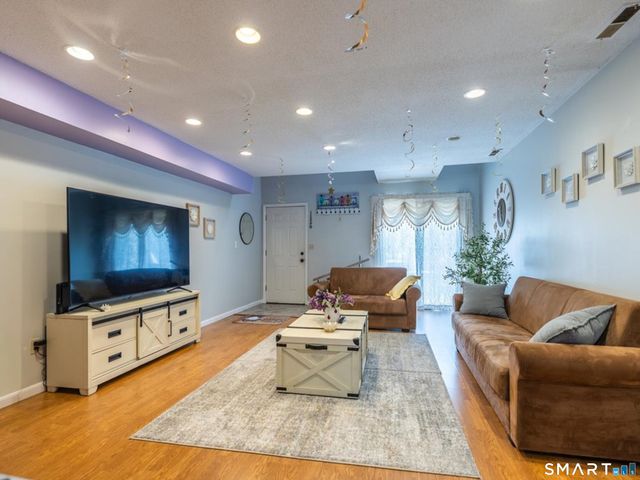 3370 Madison Avenue 2B, Bridgeport, CT 06606