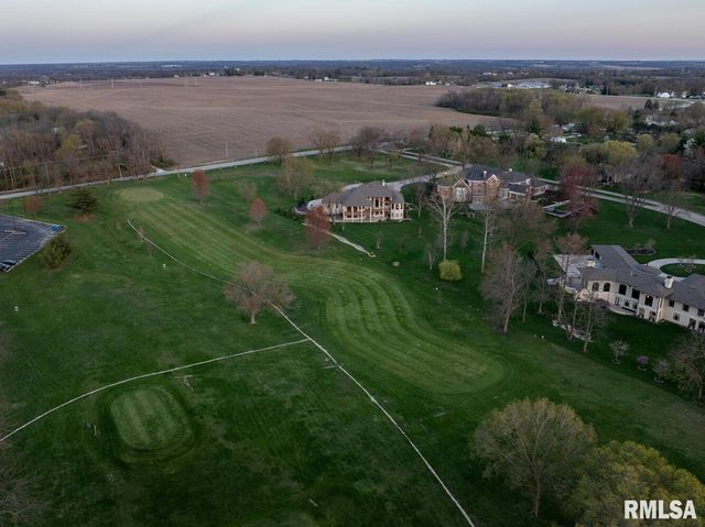 2300 Greenspointe Circle, Quincy, IL 62301