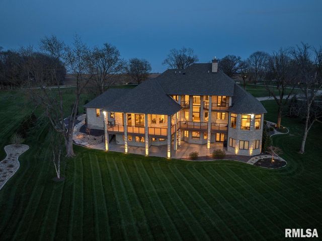 2300 Greenspointe Circle, Quincy, IL 62301