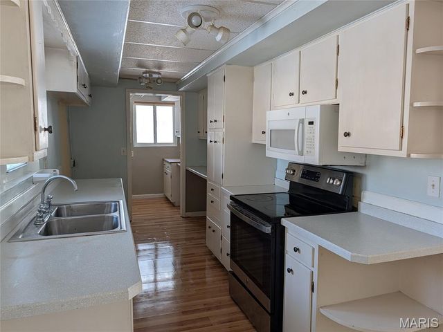 56 Judy Drive, St Charles, MO 63301