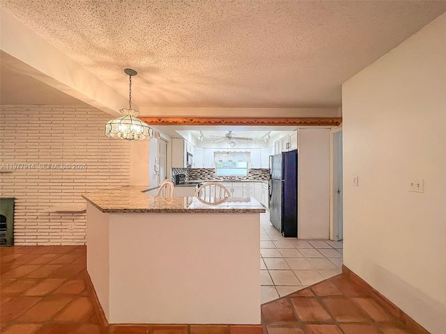 192 SW 62nd Ter, Plantation, FL 33317