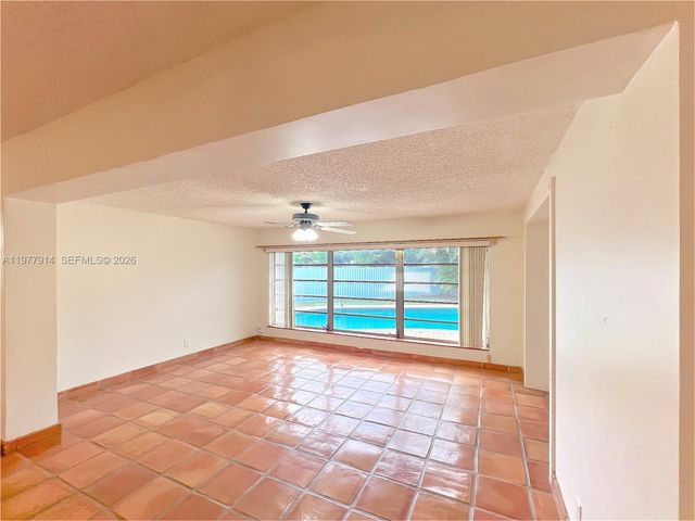 192 SW 62nd Ter, Plantation, FL 33317