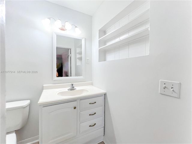 192 SW 62nd Ter, Plantation, FL 33317