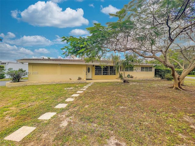 192 SW 62nd Ter, Plantation, FL 33317