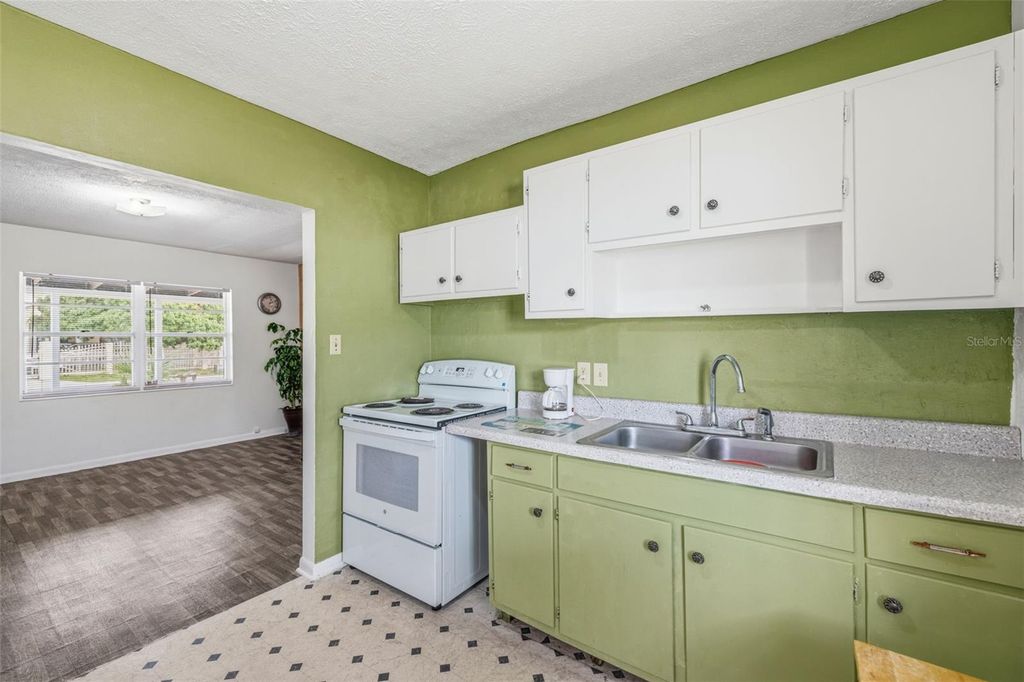 Image 12 of property listing at 7804 N CHURCH AVENUE, Tampa, FL 33614