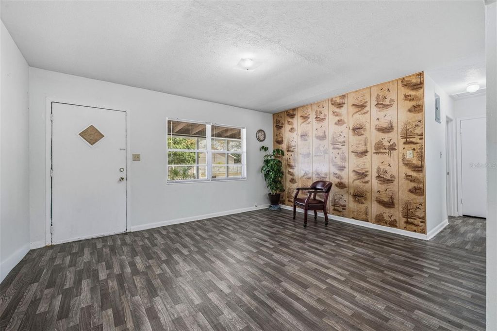 Image 8 of property listing at 7804 N CHURCH AVENUE, Tampa, FL 33614