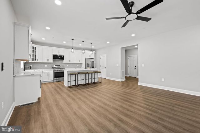 6806 EVERALL AVE, Baltimore, MD 21206