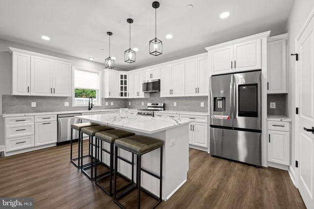 6806 EVERALL AVE, Baltimore, MD 21206