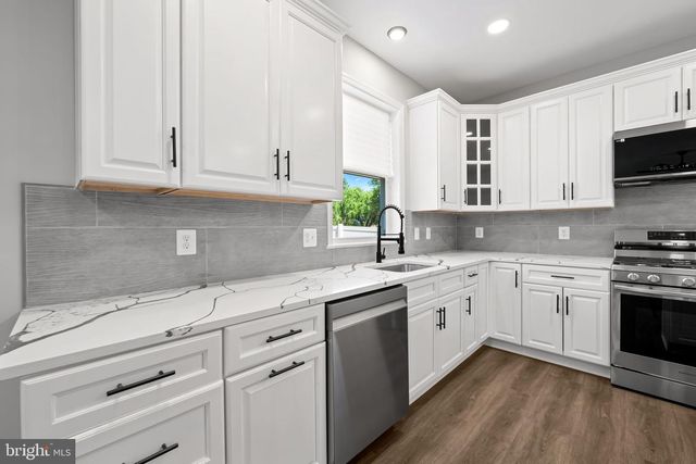 6806 EVERALL AVE, Baltimore, MD 21206