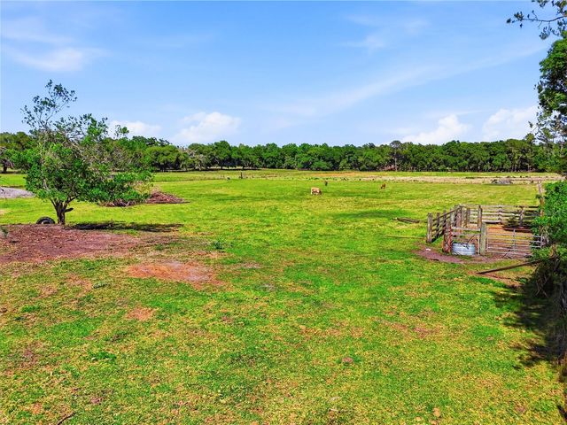 39000 SPARKMAN ROAD, Dade City, FL 33525