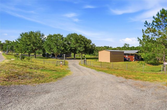 39000 SPARKMAN ROAD, Dade City, FL 33525
