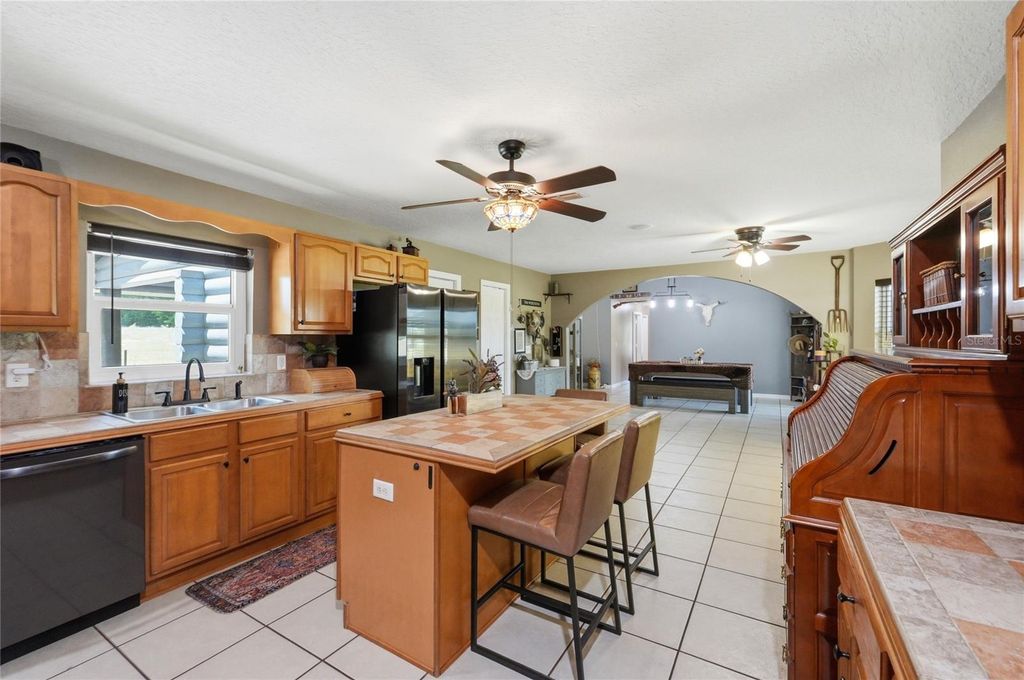 Image 21 of property listing at 39000 SPARKMAN ROAD, Dade City, FL 33525