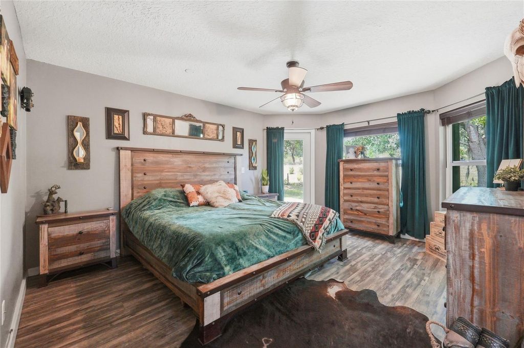 Image 24 of property listing at 39000 SPARKMAN ROAD, Dade City, FL 33525