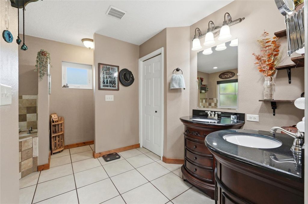 Image 26 of property listing at 39000 SPARKMAN ROAD, Dade City, FL 33525