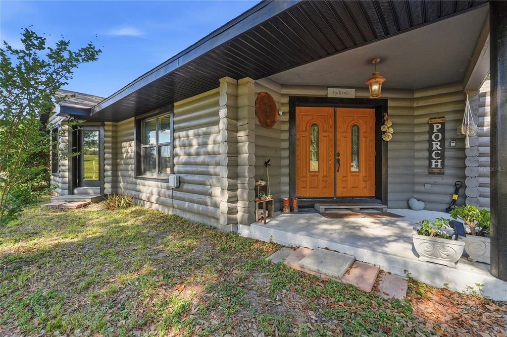 Image 9 of property listing at 39000 SPARKMAN ROAD, Dade City, FL 33525