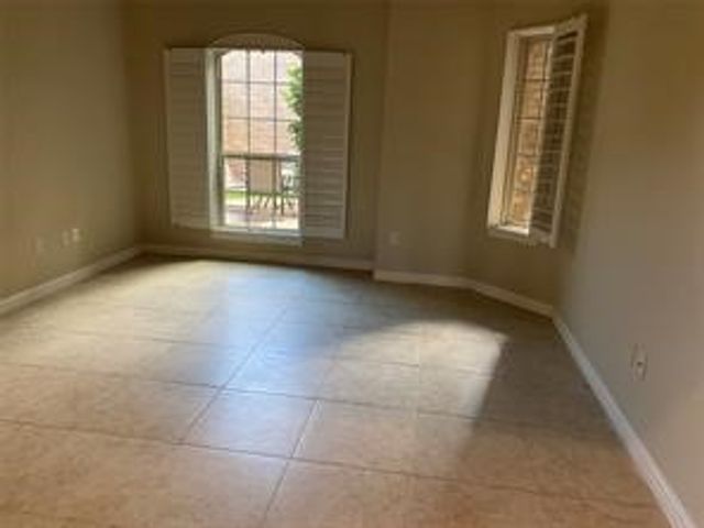 9921 Crestview Drive, Denton, TX 76207