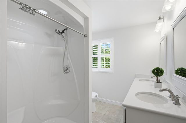 1566 Victory Highway, North Smithfield, RI 02896