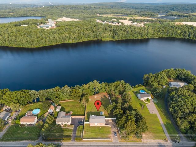 1566 Victory Highway, North Smithfield, RI 02896