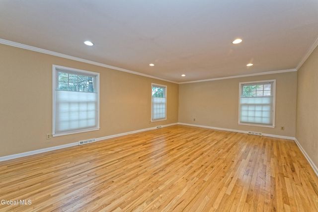 10 Birch Hill Road, Albany, NY 12211