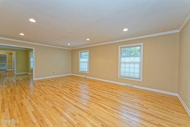 10 Birch Hill Road, Albany, NY 12211