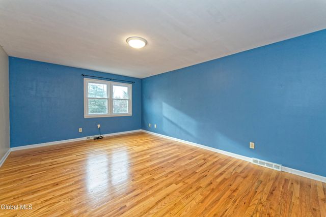 10 Birch Hill Road, Albany, NY 12211