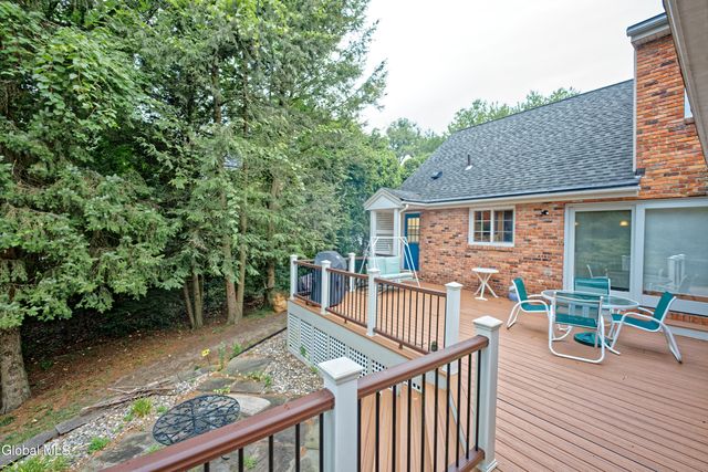 10 Birch Hill Road, Albany, NY 12211