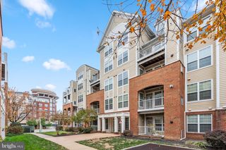 2700 BELLFOREST CT #210, Vienna, VA 22180