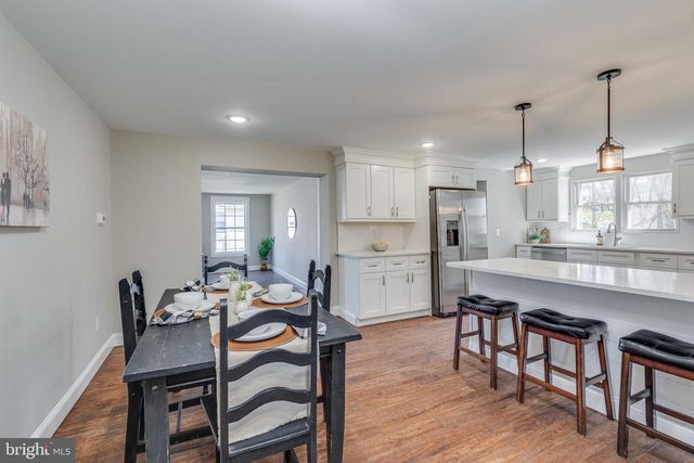 512 2ND ST, Hainesport, NJ 08036