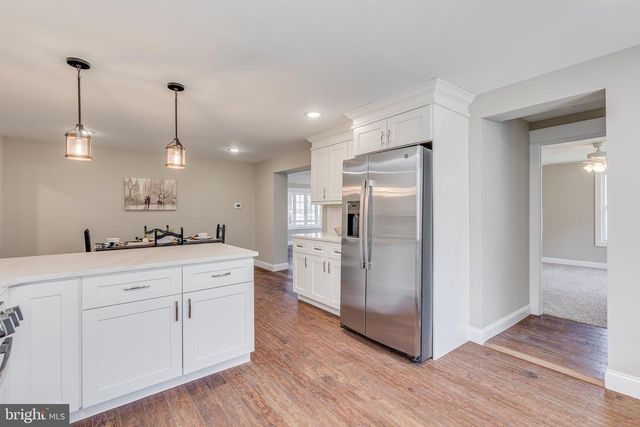 512 2ND ST, Hainesport, NJ 08036