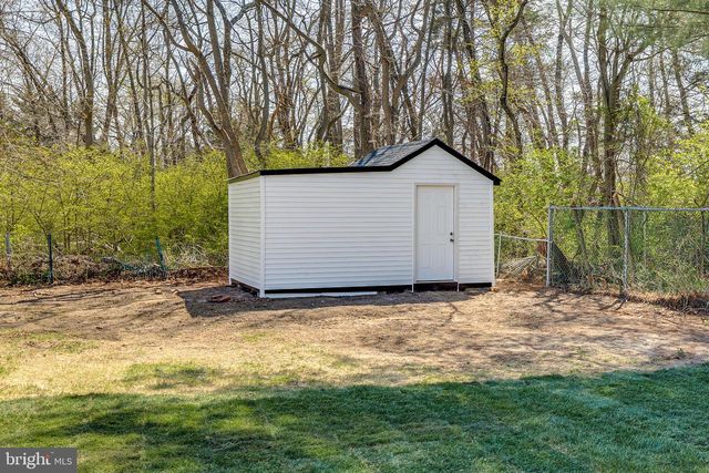 512 2ND ST, Hainesport, NJ 08036
