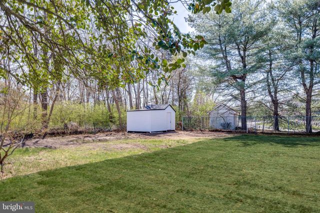 512 2ND ST, Hainesport, NJ 08036