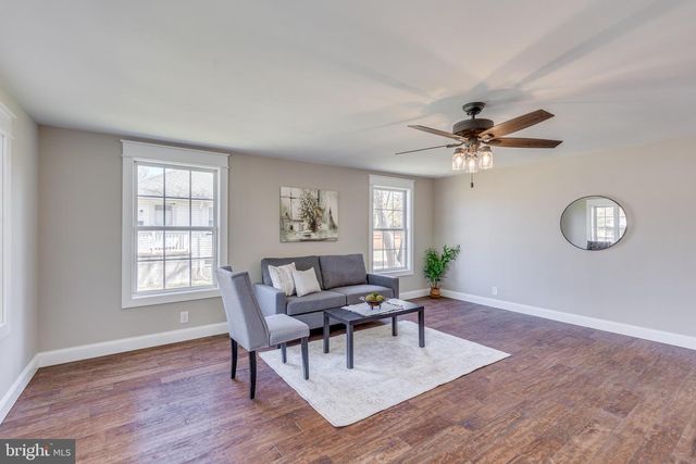 512 2ND ST, Hainesport, NJ 08036