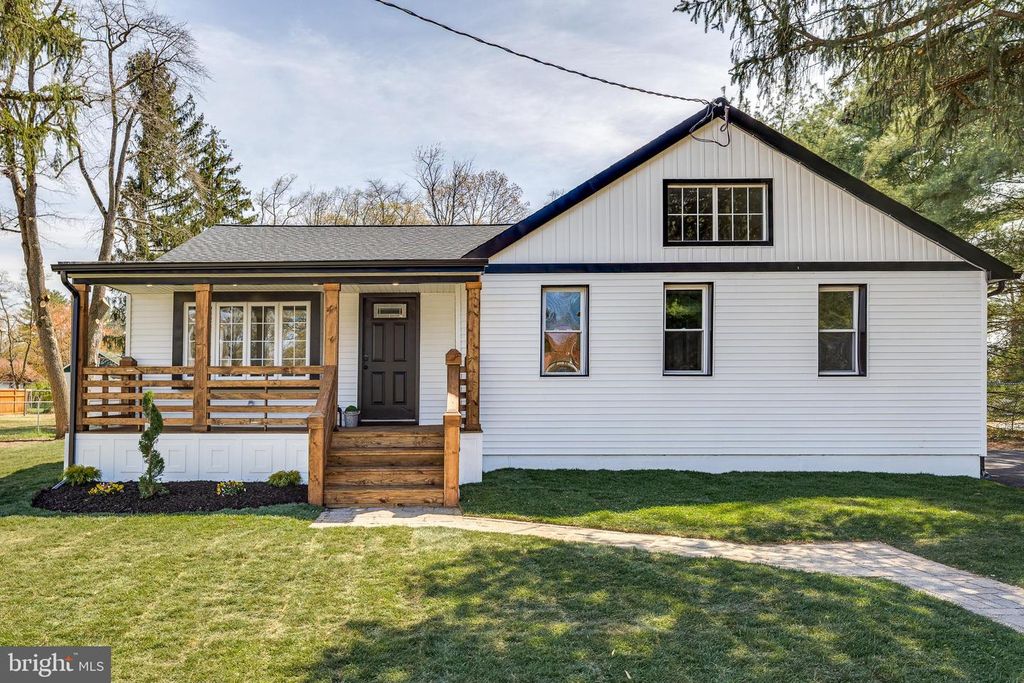 512 2ND ST, Hainesport, NJ 08036