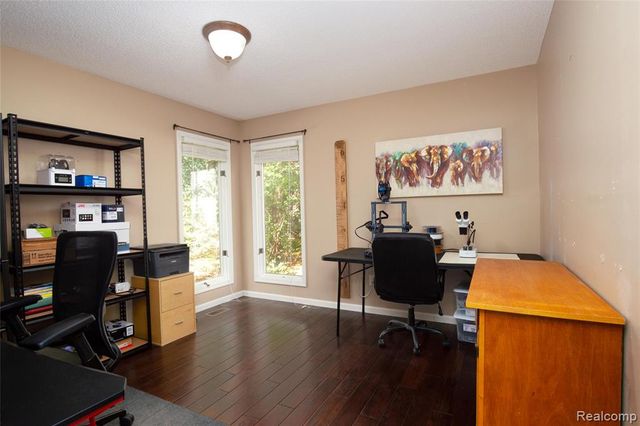 4615 Blossom Circle, Midland, MI 48642